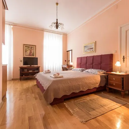 Apartments Villa Devana Opatija Buitenkant foto