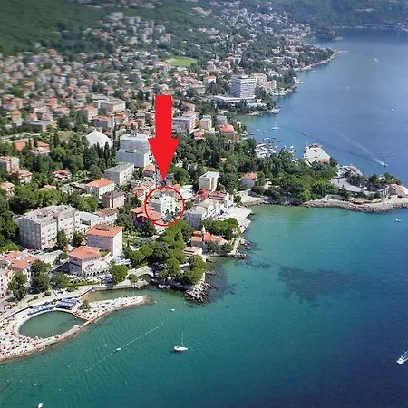 Apartments Villa Devana Opatija Kamer foto