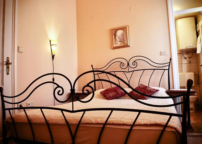 Apartments Villa Devana