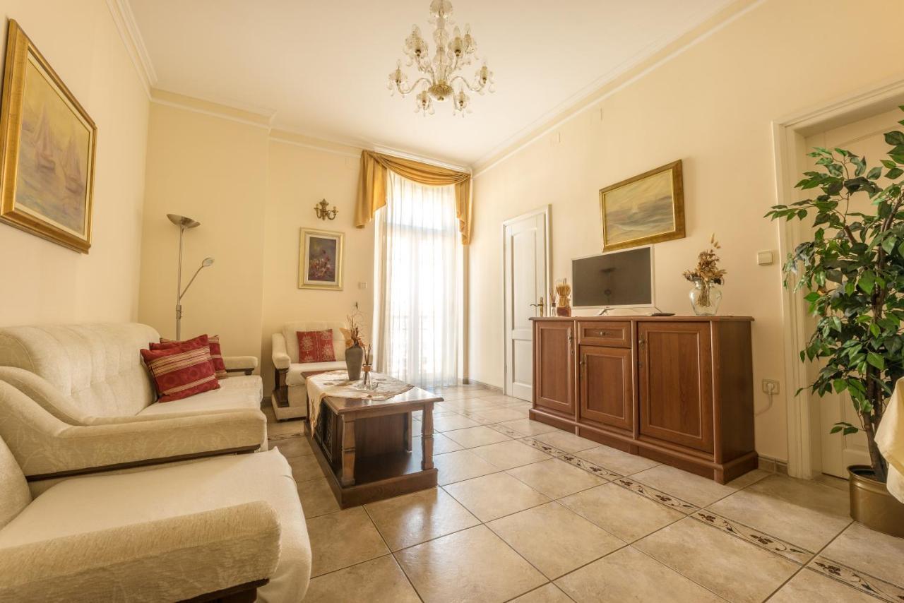 Apartment Devana *