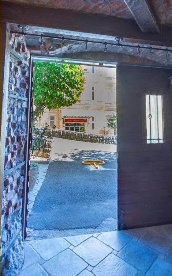 Devana Apartment